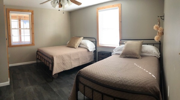 VOLUNTEER'S LANDING Photo 4