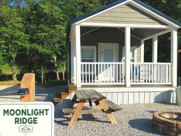 MOONLIGHT RIDGE Photo 7