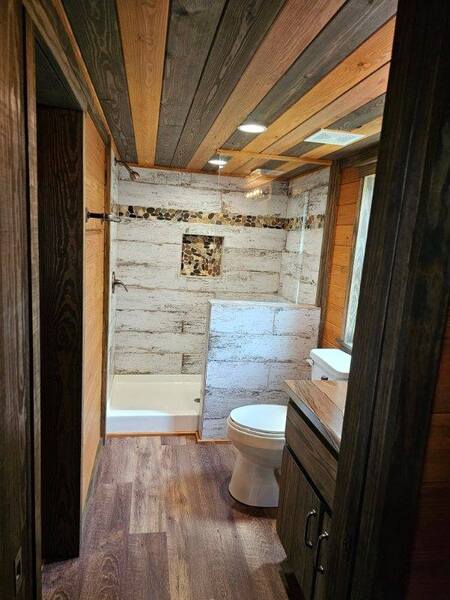 SCENIC SOLITUDE Photo 1