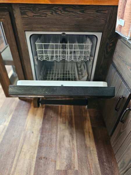 SCENIC SOLITUDE Photo 6