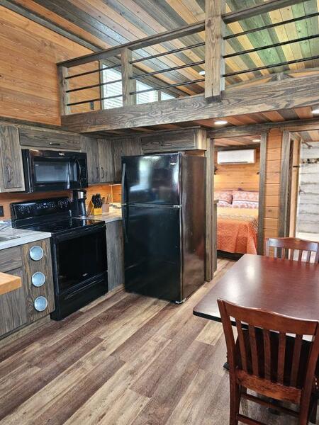 SCENIC SOLITUDE Photo 3