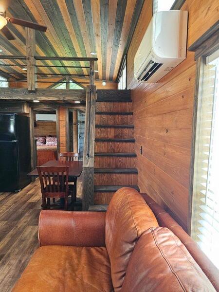 SCENIC SOLITUDE Photo 4